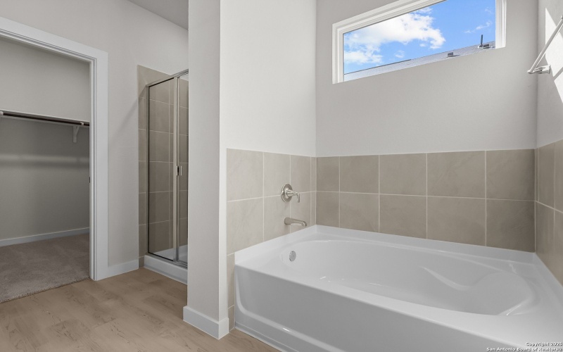 8103 CHAMPION CREEK, San Antonio, TX 78252, 3 Habitaciones Habitaciones , ,2 BañosBaños,Residential,En Venta,8103 CHAMPION CREEK,0,1899199