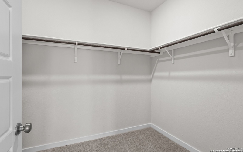 8103 CHAMPION CREEK, San Antonio, TX 78252, 3 Habitaciones Habitaciones , ,2 BañosBaños,Residential,En Venta,8103 CHAMPION CREEK,0,1899199