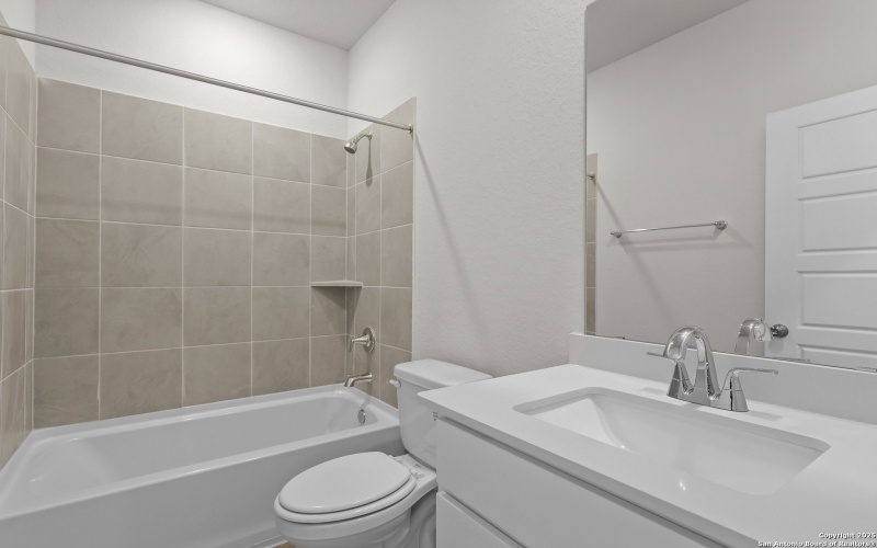 8103 CHAMPION CREEK, San Antonio, TX 78252, 3 Habitaciones Habitaciones , ,2 BañosBaños,Residential,En Venta,8103 CHAMPION CREEK,0,1899199