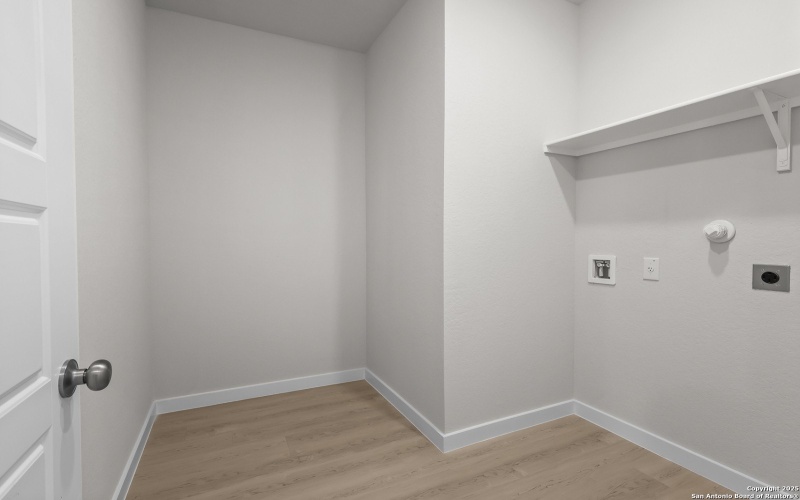 8103 CHAMPION CREEK, San Antonio, TX 78252, 3 Habitaciones Habitaciones , ,2 BañosBaños,Residential,En Venta,8103 CHAMPION CREEK,0,1899199