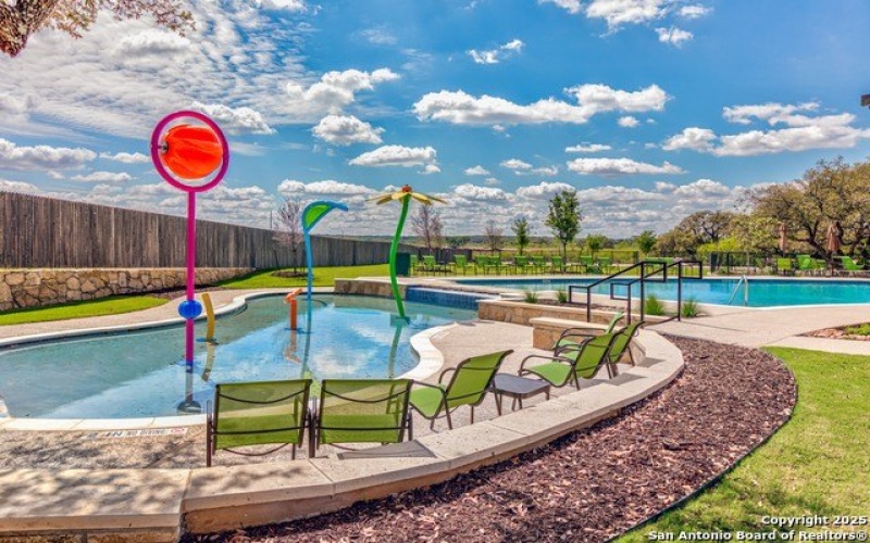 1917 La Grande Jatte, San Antonio, TX 78253, 5 Bedrooms Bedrooms, ,3 BathroomsBathrooms,Residential,For Sale,1917 La Grande Jatte,0,1899214