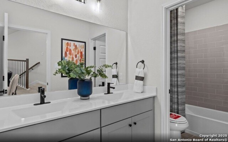 1917 La Grande Jatte, San Antonio, TX 78253, 5 Bedrooms Bedrooms, ,3 BathroomsBathrooms,Residential,For Sale,1917 La Grande Jatte,0,1899214