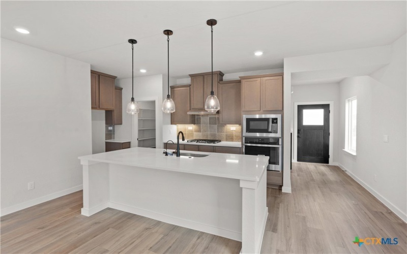 970 Manger Lane, New Braunfels, TX 78130, 4 Habitaciones Habitaciones , ,3 BañosBaños,Residential,En Venta,970 Manger Lane,0,592161