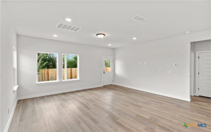 970 Manger Lane, New Braunfels, TX 78130, 4 Habitaciones Habitaciones , ,3 BañosBaños,Residential,En Venta,970 Manger Lane,0,592161