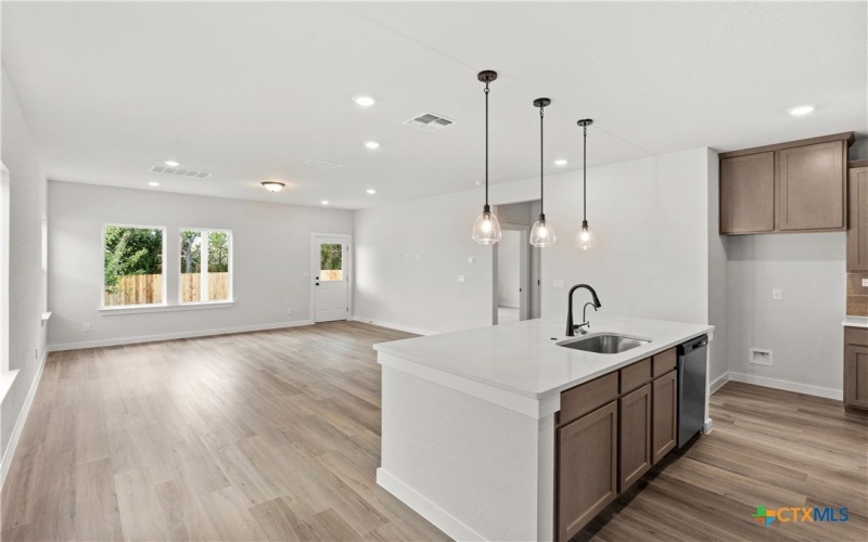 970 Manger Lane, New Braunfels, TX 78130, 4 Habitaciones Habitaciones , ,3 BañosBaños,Residential,En Venta,970 Manger Lane,0,592161