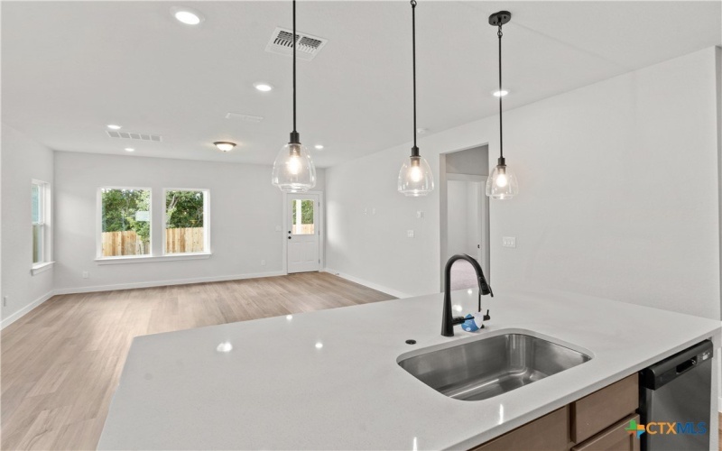 970 Manger Lane, New Braunfels, TX 78130, 4 Habitaciones Habitaciones , ,3 BañosBaños,Residential,En Venta,970 Manger Lane,0,592161