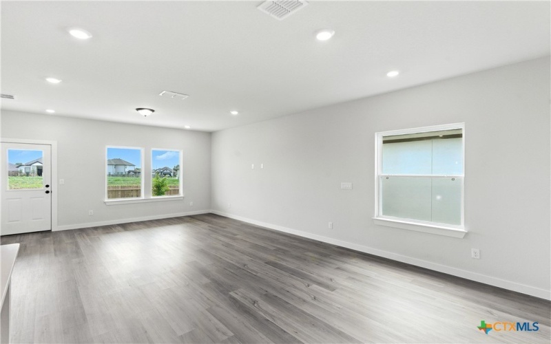 979 Manger Lane Lane, New Braunfels, TX 78130, 4 Habitaciones Habitaciones , ,5 BañosBaños,Residential,En Venta,979 Manger Lane Lane,0,592169