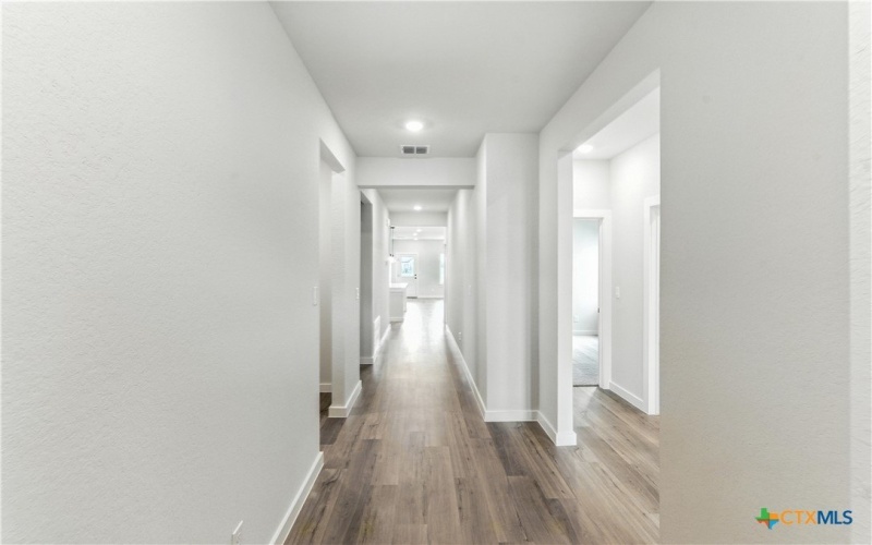 979 Manger Lane Lane, New Braunfels, TX 78130, 4 Habitaciones Habitaciones , ,5 BañosBaños,Residential,En Venta,979 Manger Lane Lane,0,592169