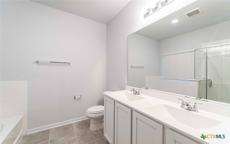 305 Jean Street, Seguin, TX 78155, 3 Habitaciones Habitaciones , ,2 BañosBaños,Residential,En Venta,305 Jean Street,0,592195
