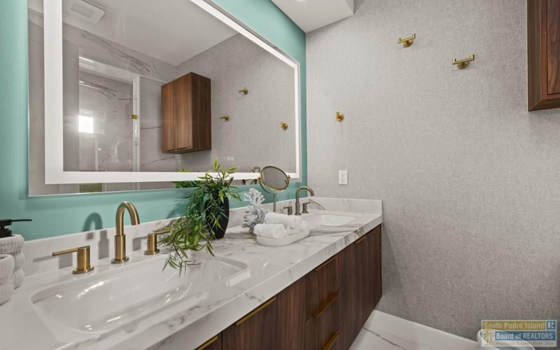 206 Atol St. #A, South Padre Island, TX 78597, 5 Habitaciones Habitaciones , ,5 BañosBaños,Residential,En Venta,206 Atol St.,0,104266