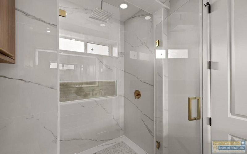 206 Atol St. #A, South Padre Island, TX 78597, 5 Habitaciones Habitaciones , ,5 BañosBaños,Residential,En Venta,206 Atol St.,0,104266