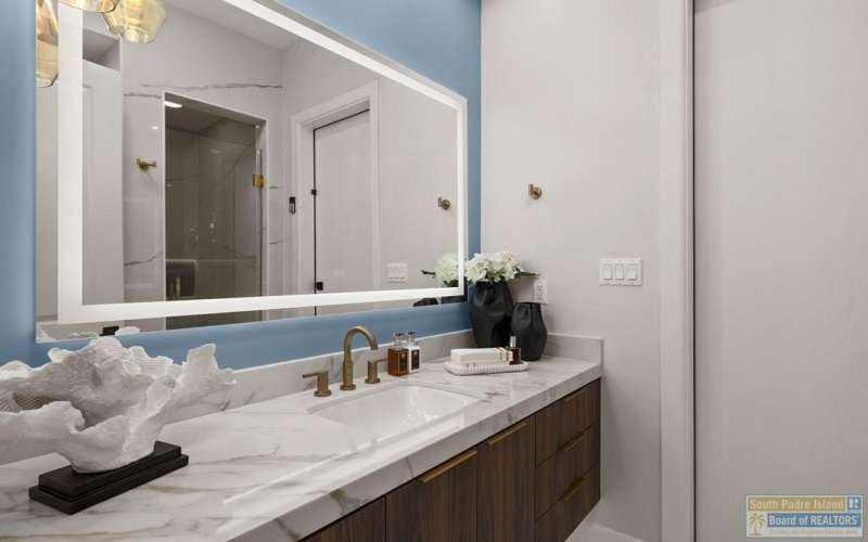 206 Atol St. #A, South Padre Island, TX 78597, 5 Habitaciones Habitaciones , ,5 BañosBaños,Residential,En Venta,206 Atol St.,0,104266