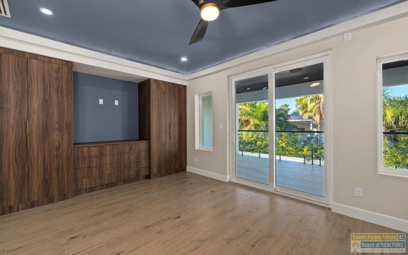 206 Atol St., South Padre Island, TX 78597, 5 Bedrooms Bedrooms, ,5 BathroomsBathrooms,Residential,For Sale,206 Atol St.,0,104267