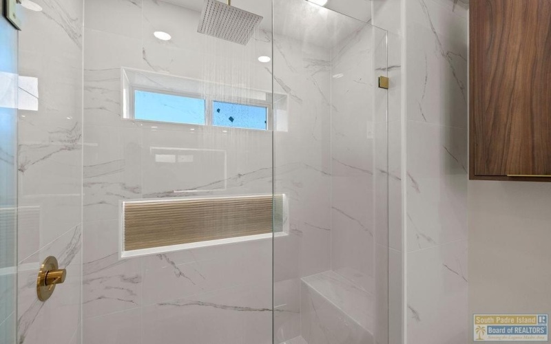 206 Atol St., South Padre Island, TX 78597, 5 Bedrooms Bedrooms, ,5 BathroomsBathrooms,Residential,For Sale,206 Atol St.,0,104267