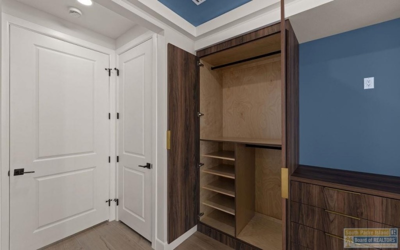 206 Atol St., South Padre Island, TX 78597, 5 Bedrooms Bedrooms, ,5 BathroomsBathrooms,Residential,For Sale,206 Atol St.,0,104267