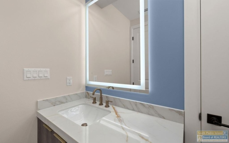 206 Atol St., South Padre Island, TX 78597, 5 Bedrooms Bedrooms, ,5 BathroomsBathrooms,Residential,For Sale,206 Atol St.,0,104267