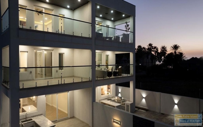 206 Atol St., South Padre Island, TX 78597, 5 Bedrooms Bedrooms, ,5 BathroomsBathrooms,Residential,For Sale,206 Atol St.,0,104267