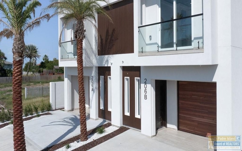 206 Atol St., South Padre Island, TX 78597, 5 Bedrooms Bedrooms, ,5 BathroomsBathrooms,Residential,For Sale,206 Atol St.,0,104267