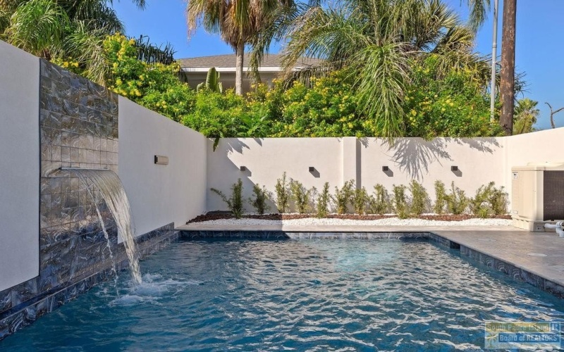 206 Atol St., South Padre Island, TX 78597, 5 Bedrooms Bedrooms, ,5 BathroomsBathrooms,Residential,For Sale,206 Atol St.,0,104267