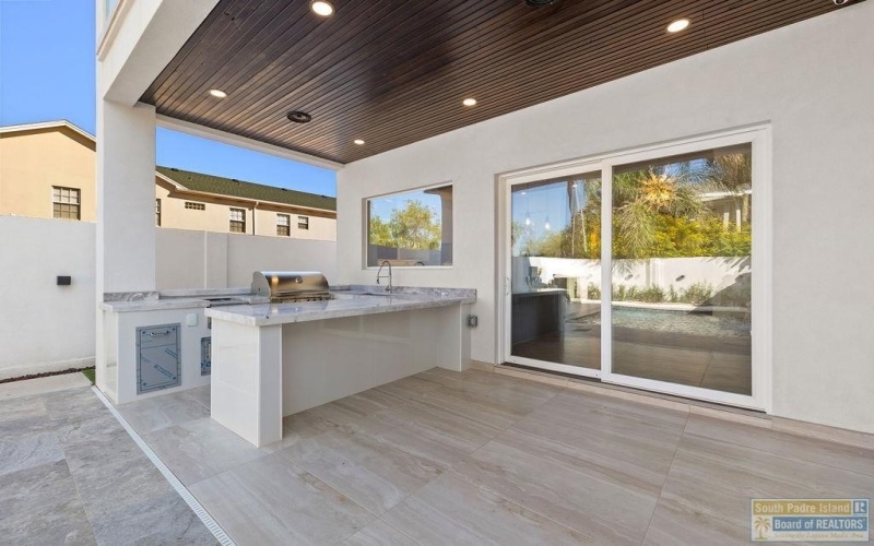 206 Atol St., South Padre Island, TX 78597, 5 Bedrooms Bedrooms, ,5 BathroomsBathrooms,Residential,For Sale,206 Atol St.,0,104267