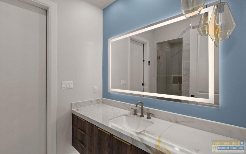 206 Atol St., South Padre Island, TX 78597, 5 Bedrooms Bedrooms, ,5 BathroomsBathrooms,Residential,For Sale,206 Atol St.,0,104267