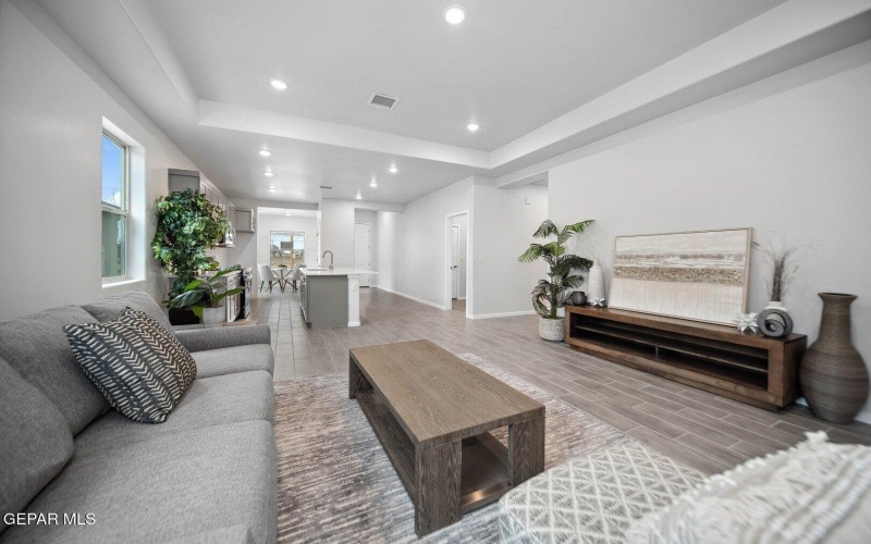 13860 Carolina Ponce Avenue, El Paso, TX 79928, 3 Bedrooms Bedrooms, ,2 BathroomsBathrooms,Residential,For Sale,13860 Carolina Ponce Avenue,0,928119
