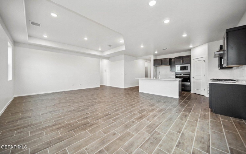 13856 Carolina Ponce Avenue, El Paso, TX 79928, 3 Habitaciones Habitaciones , ,2 BañosBaños,Residential,En Venta,13856 Carolina Ponce Avenue,0,928121