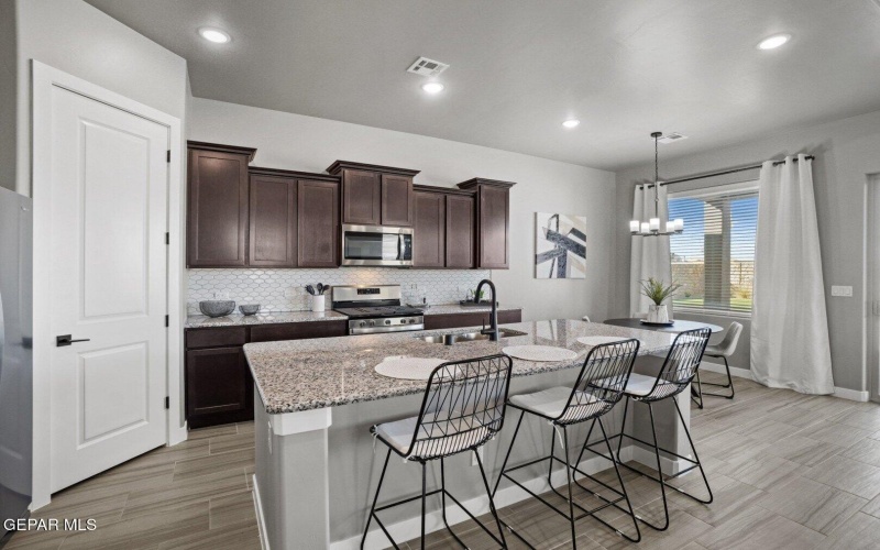 13305 Emerald Water Court, El Paso, TX 79928, 4 Habitaciones Habitaciones , ,2 BañosBaños,Residential,En Venta,13305 Emerald Water Court,0,928138