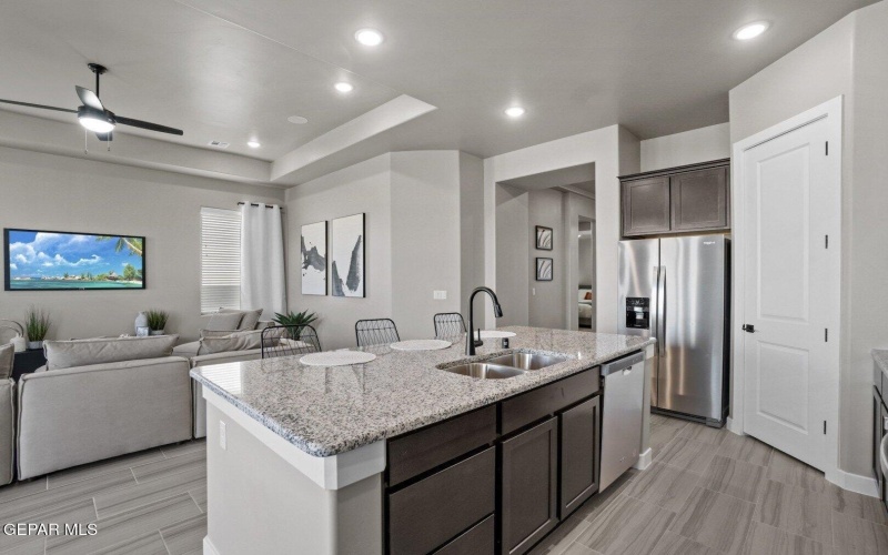13305 Emerald Water Court, El Paso, TX 79928, 4 Habitaciones Habitaciones , ,2 BañosBaños,Residential,En Venta,13305 Emerald Water Court,0,928138