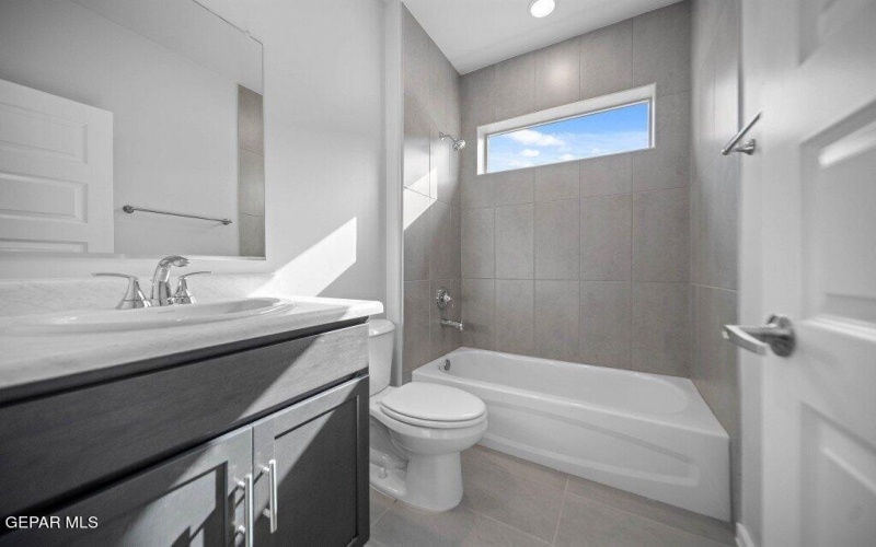 13941 Carolina Ponce Avenue, El Paso, TX 79928, 3 Bedrooms Bedrooms, ,2 BathroomsBathrooms,Residential,For Sale,13941 Carolina Ponce Avenue,0,929660