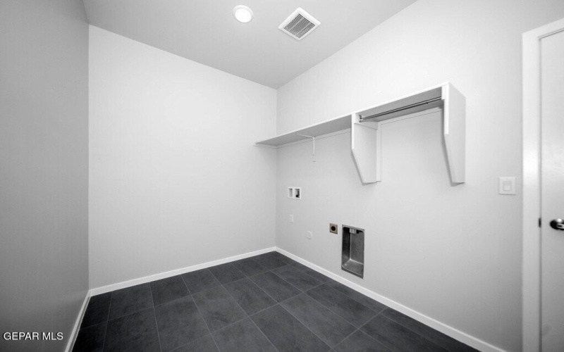 13941 Carolina Ponce Avenue, El Paso, TX 79928, 3 Bedrooms Bedrooms, ,2 BathroomsBathrooms,Residential,For Sale,13941 Carolina Ponce Avenue,0,929660