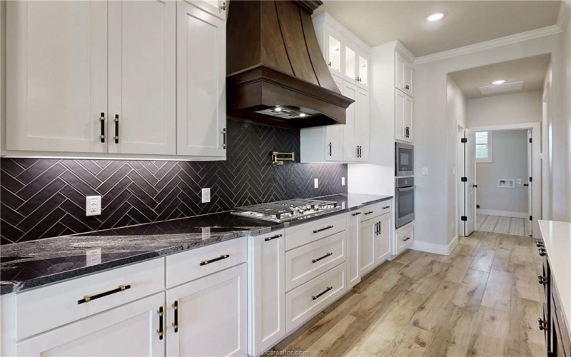 5616 Mill Water Court, Bryan, TX 77808, 4 Bedrooms Bedrooms, ,3 BathroomsBathrooms,Residential,For Sale,5616 Mill Water Court,24015205