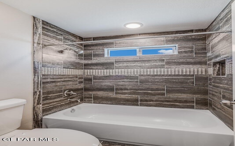 14337 Steve Joyce Parkway, Horizon City, TX 79928, 6 Habitaciones Habitaciones , ,3 BañosBaños,Residential,En Venta,14337 Steve Joyce Parkway,919291