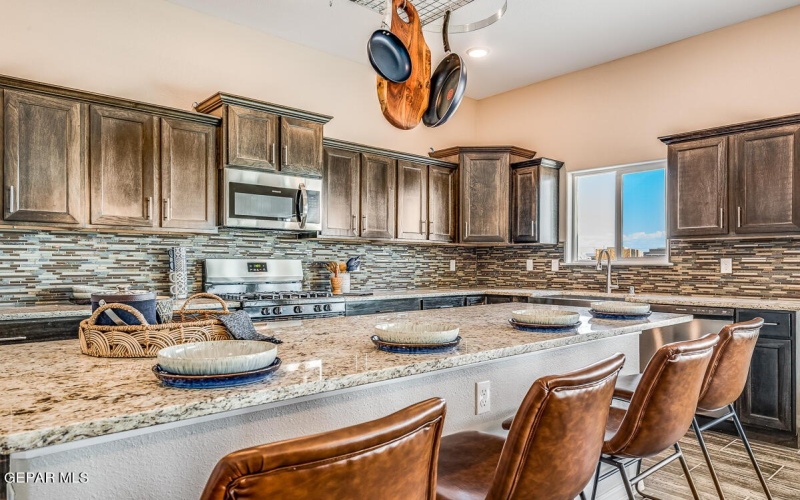 14337 Steve Joyce Parkway, Horizon City, TX 79928, 6 Habitaciones Habitaciones , ,3 BañosBaños,Residential,En Venta,14337 Steve Joyce Parkway,919291