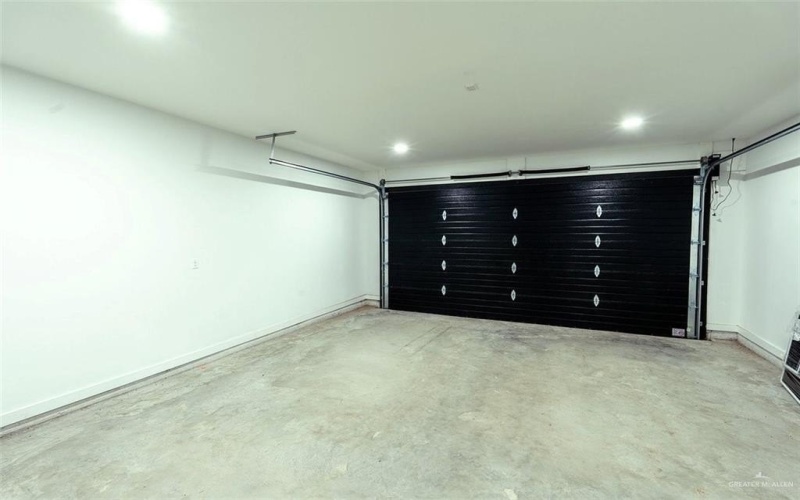 402 N 30th Street, Hidalgo, TX 78557, 3 Bedrooms Bedrooms, ,2 BathroomsBathrooms,Residential,For Sale,402 N 30th Street,0,480455