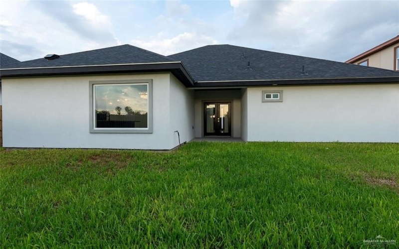 402 N 30th Street, Hidalgo, TX 78557, 3 Bedrooms Bedrooms, ,2 BathroomsBathrooms,Residential,For Sale,402 N 30th Street,0,480455