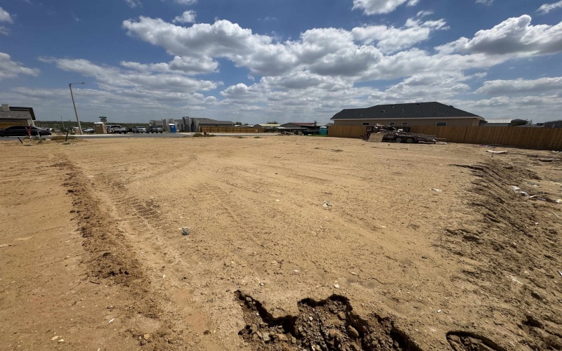 2812 Adamsville, Laredo, TX 78046, 3 Habitaciones Habitaciones , ,2 BañosBaños,Residential,En Venta,2812 Adamsville,0,20253965