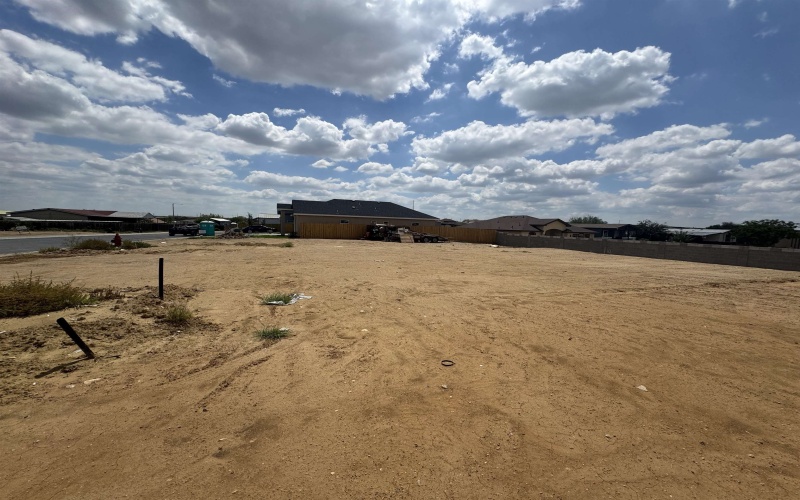 2812 Adamsville, Laredo, TX 78046, 3 Habitaciones Habitaciones , ,2 BañosBaños,Residential,En Venta,2812 Adamsville,0,20253965