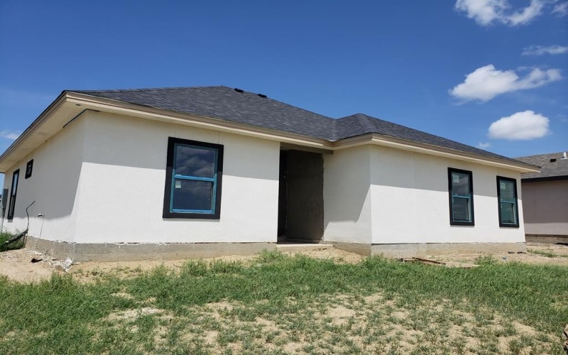 3207 ETHEL DR., Eagle Pass, TX 78852, 3 Bedrooms Bedrooms, ,2 BathroomsBathrooms,Residential,For Sale,3207 ETHEL DR.,0,79494