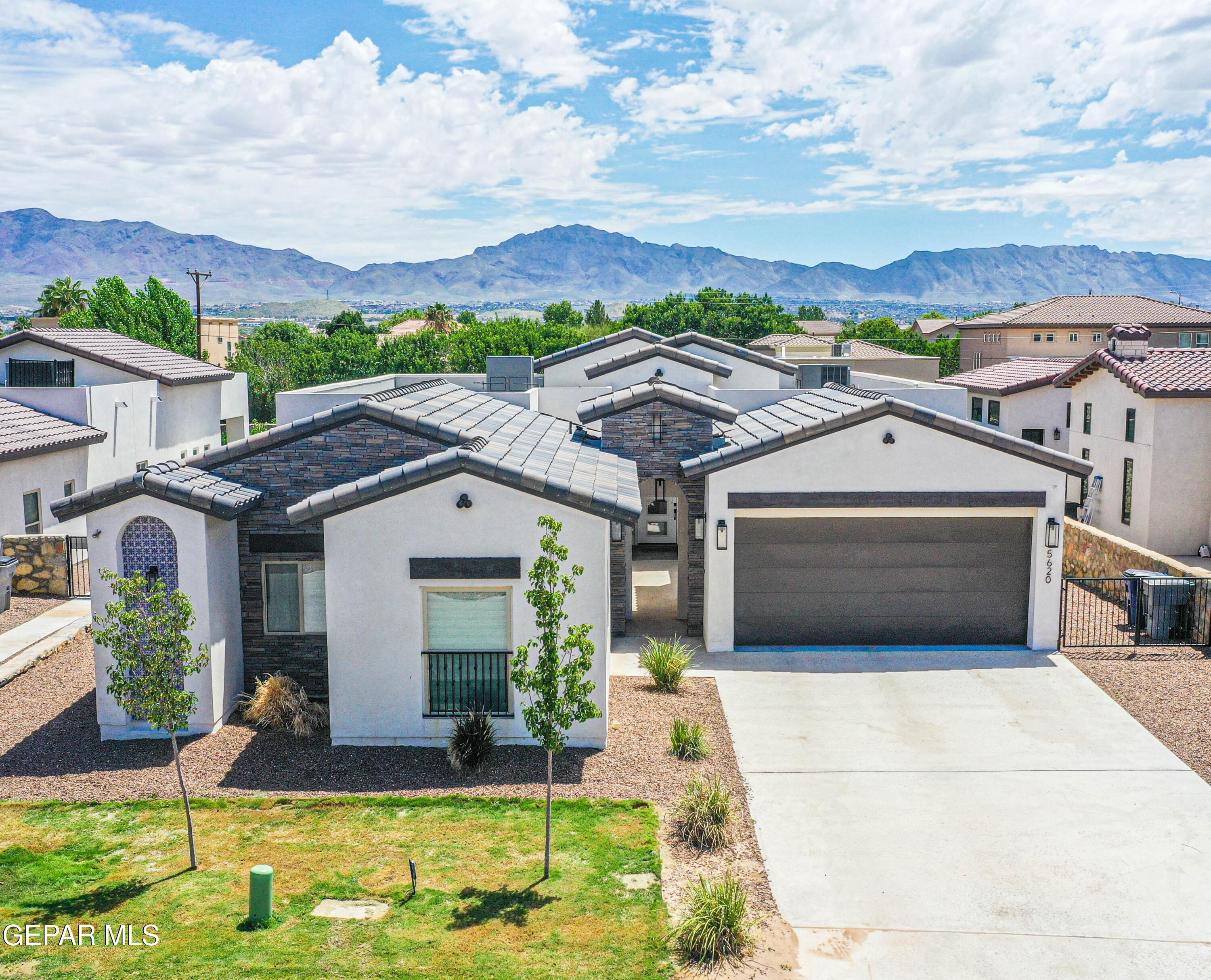 5620 River Run Street, El Paso, TX 79932, 4 Habitaciones Habitaciones , ,3 BañosBaños,Residential,En Venta,5620 River Run Street,0,927613