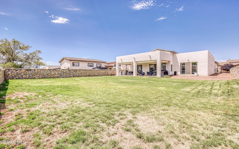 5620 River Run Street, El Paso, TX 79932, 4 Habitaciones Habitaciones , ,3 BañosBaños,Residential,En Venta,5620 River Run Street,0,927613