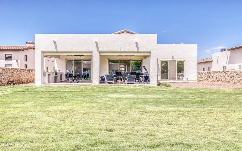 5620 River Run Street, El Paso, TX 79932, 4 Habitaciones Habitaciones , ,3 BañosBaños,Residential,En Venta,5620 River Run Street,0,927613