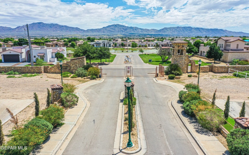 5620 River Run Street, El Paso, TX 79932, 4 Habitaciones Habitaciones , ,3 BañosBaños,Residential,En Venta,5620 River Run Street,0,927613