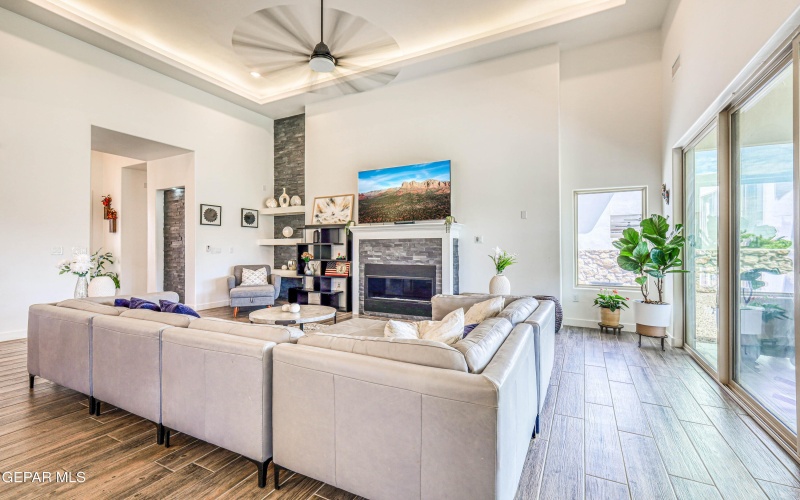 5620 River Run Street, El Paso, TX 79932, 4 Habitaciones Habitaciones , ,3 BañosBaños,Residential,En Venta,5620 River Run Street,0,927613