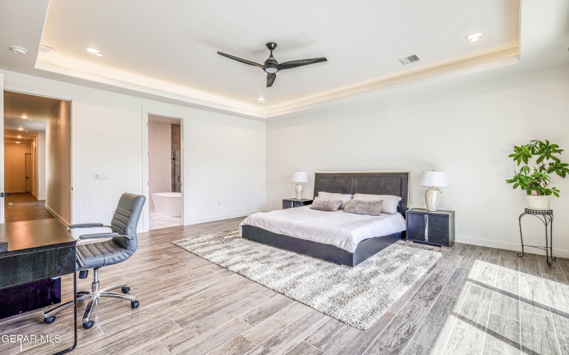5620 River Run Street, El Paso, TX 79932, 4 Habitaciones Habitaciones , ,3 BañosBaños,Residential,En Venta,5620 River Run Street,0,927613