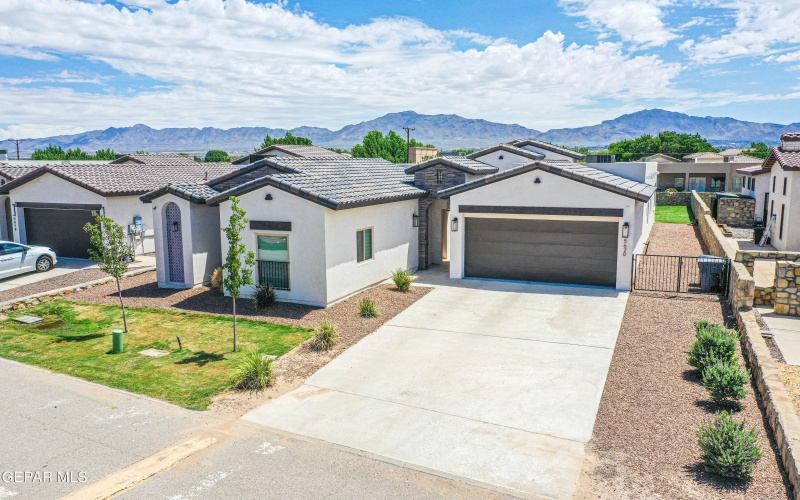 5620 River Run Street, El Paso, TX 79932, 4 Habitaciones Habitaciones , ,3 BañosBaños,Residential,En Venta,5620 River Run Street,0,927613
