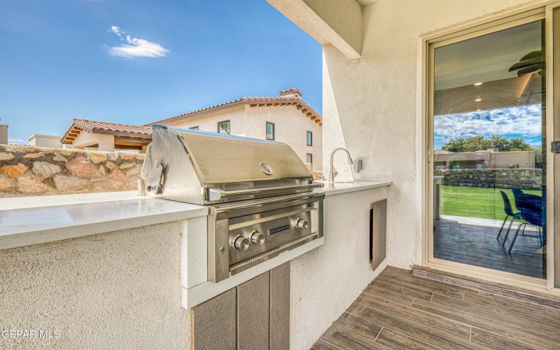 5620 River Run Street, El Paso, TX 79932, 4 Habitaciones Habitaciones , ,3 BañosBaños,Residential,En Venta,5620 River Run Street,0,927613