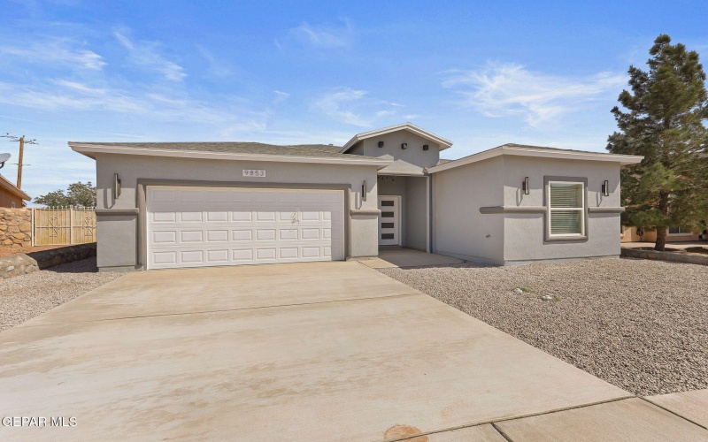 9853 La Morenita Circle, El Paso, TX 79927, 3 Bedrooms Bedrooms, ,2 BathroomsBathrooms,Residential,For Sale,9853 La Morenita Circle,0,930024
