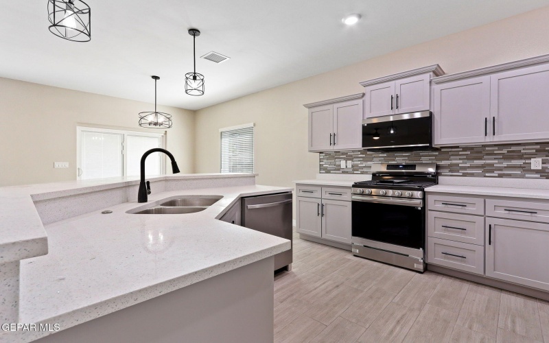 9853 La Morenita Circle, El Paso, TX 79927, 3 Bedrooms Bedrooms, ,2 BathroomsBathrooms,Residential,For Sale,9853 La Morenita Circle,0,930024