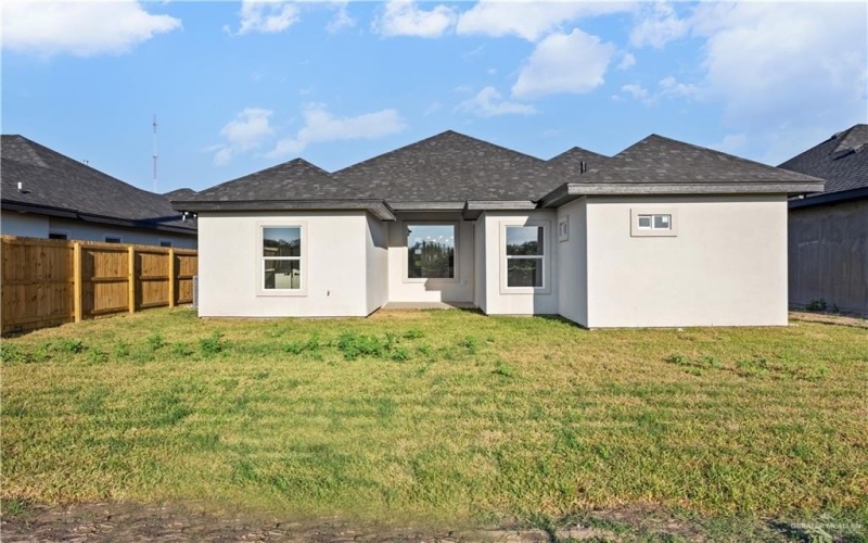 5808 N Playa Del Sol Street, Edinburg, TX 78542, 3 Bedrooms Bedrooms, ,2 BathroomsBathrooms,Residential,For Sale,5808 N Playa Del Sol Street,0,480571